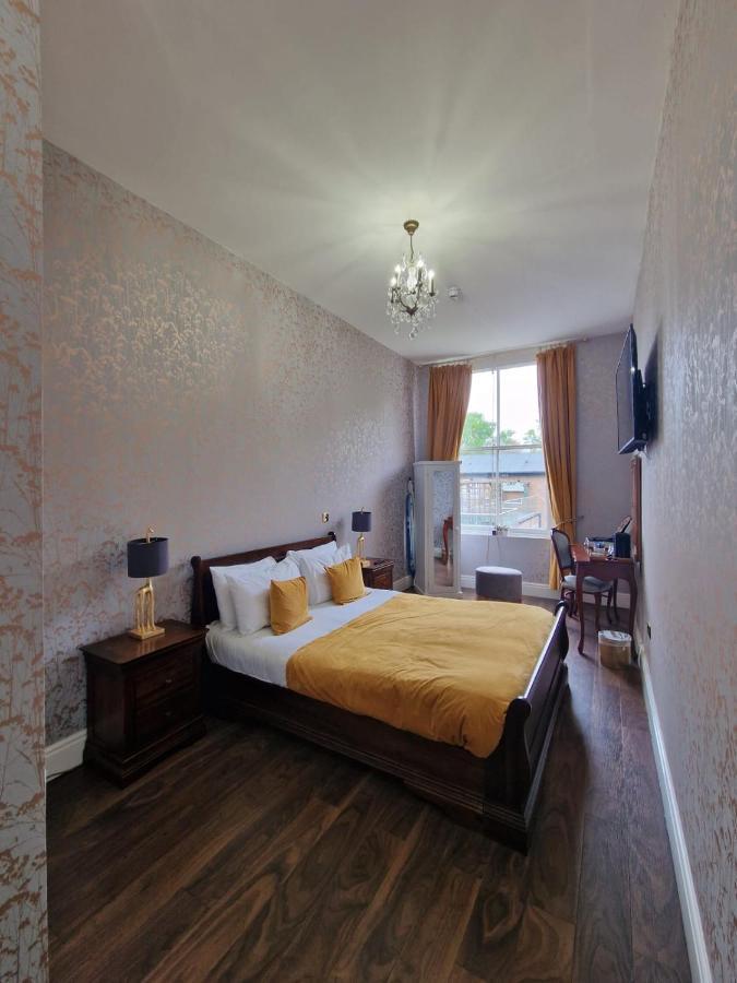 Hall Hotel Rainhill